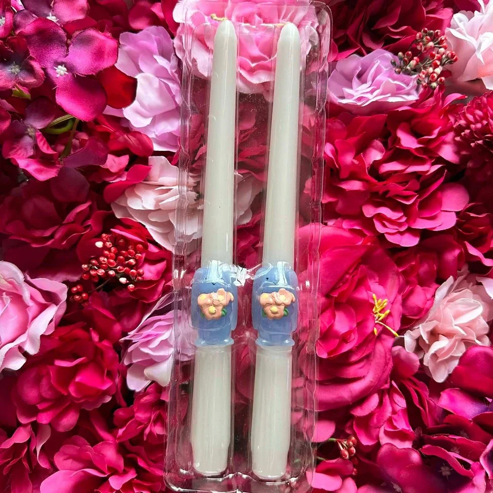 Avon Gift Collection White‎ Candles with Blue Bunny Charm